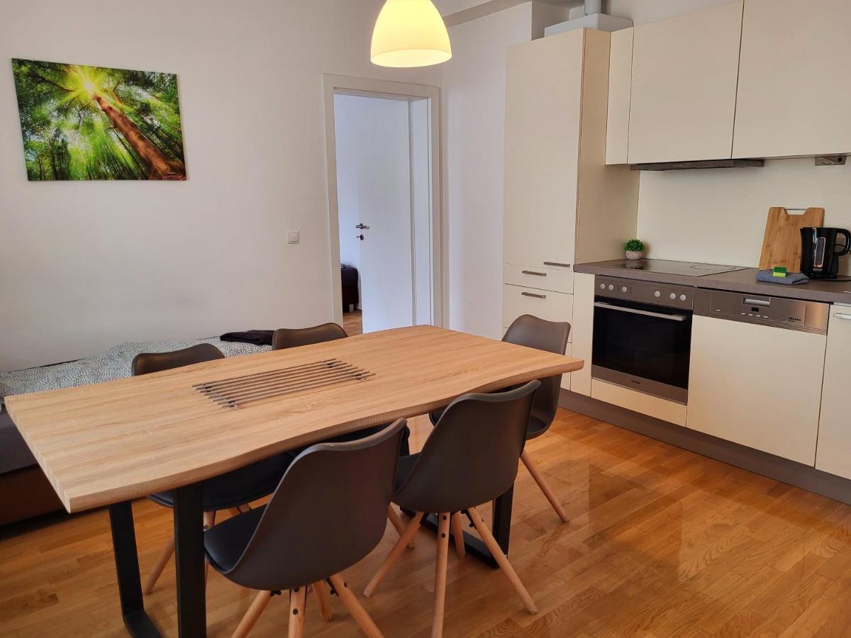 Floridsdorfer Apartment - Free Highspeed-Internet Wina Bagian luar foto