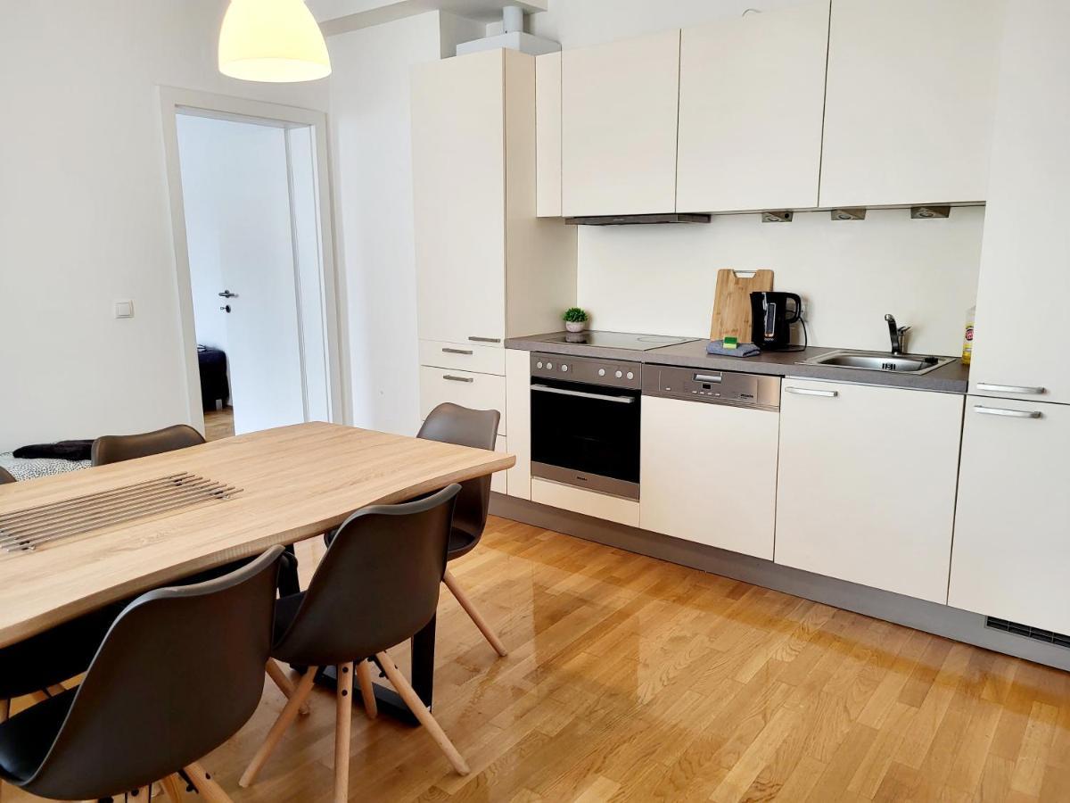Floridsdorfer Apartment - Free Highspeed-Internet Wina Bagian luar foto