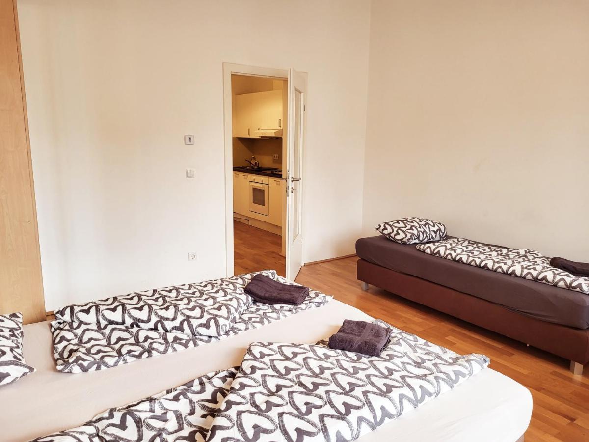Floridsdorfer Apartment - Free Highspeed-Internet Wina Bagian luar foto