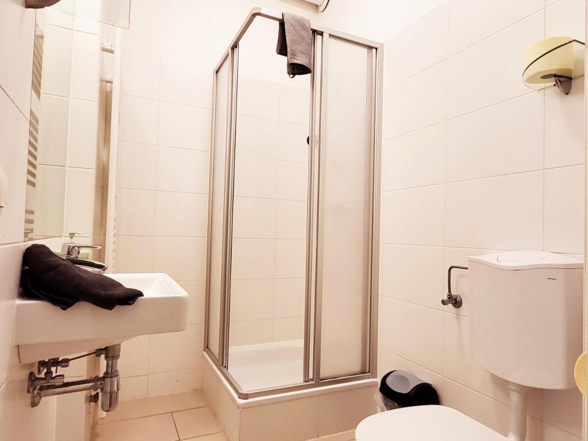 Floridsdorfer Apartment - Free Highspeed-Internet Wina Bagian luar foto
