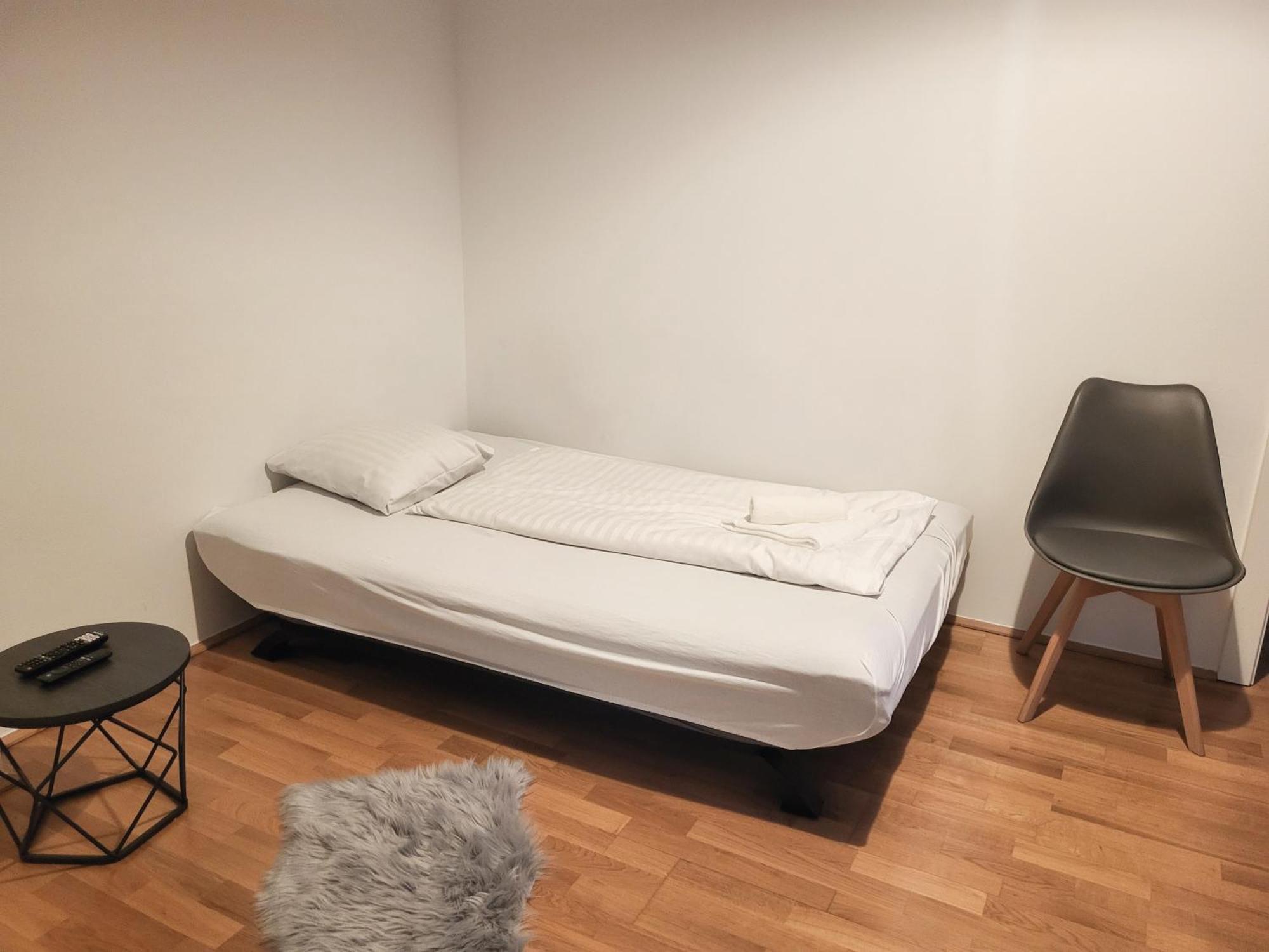 Floridsdorfer Apartment - Free Highspeed-Internet Wina Bagian luar foto
