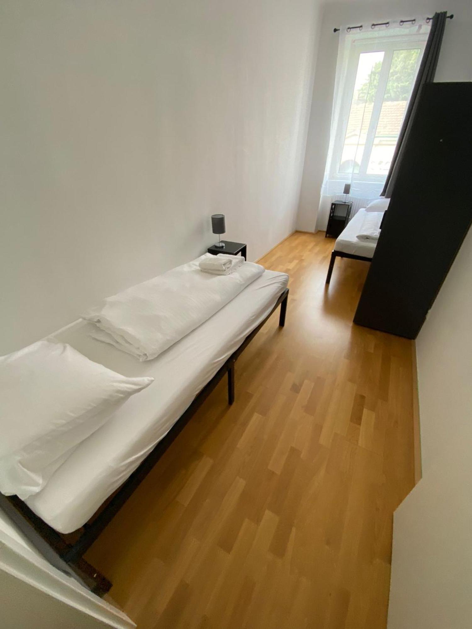 Floridsdorfer Apartment - Free Highspeed-Internet Wina Bagian luar foto